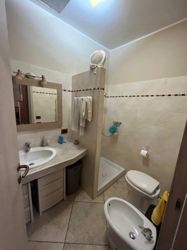 Bagno piano terra con doccia